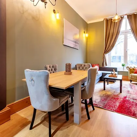 2 Bedroom In Center Of London Exterior photo