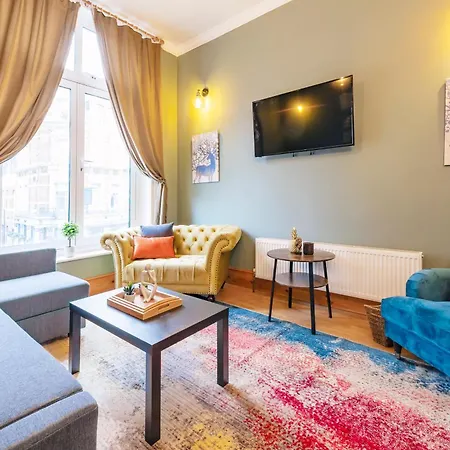 2 Bedroom In Center Of London Exterior photo