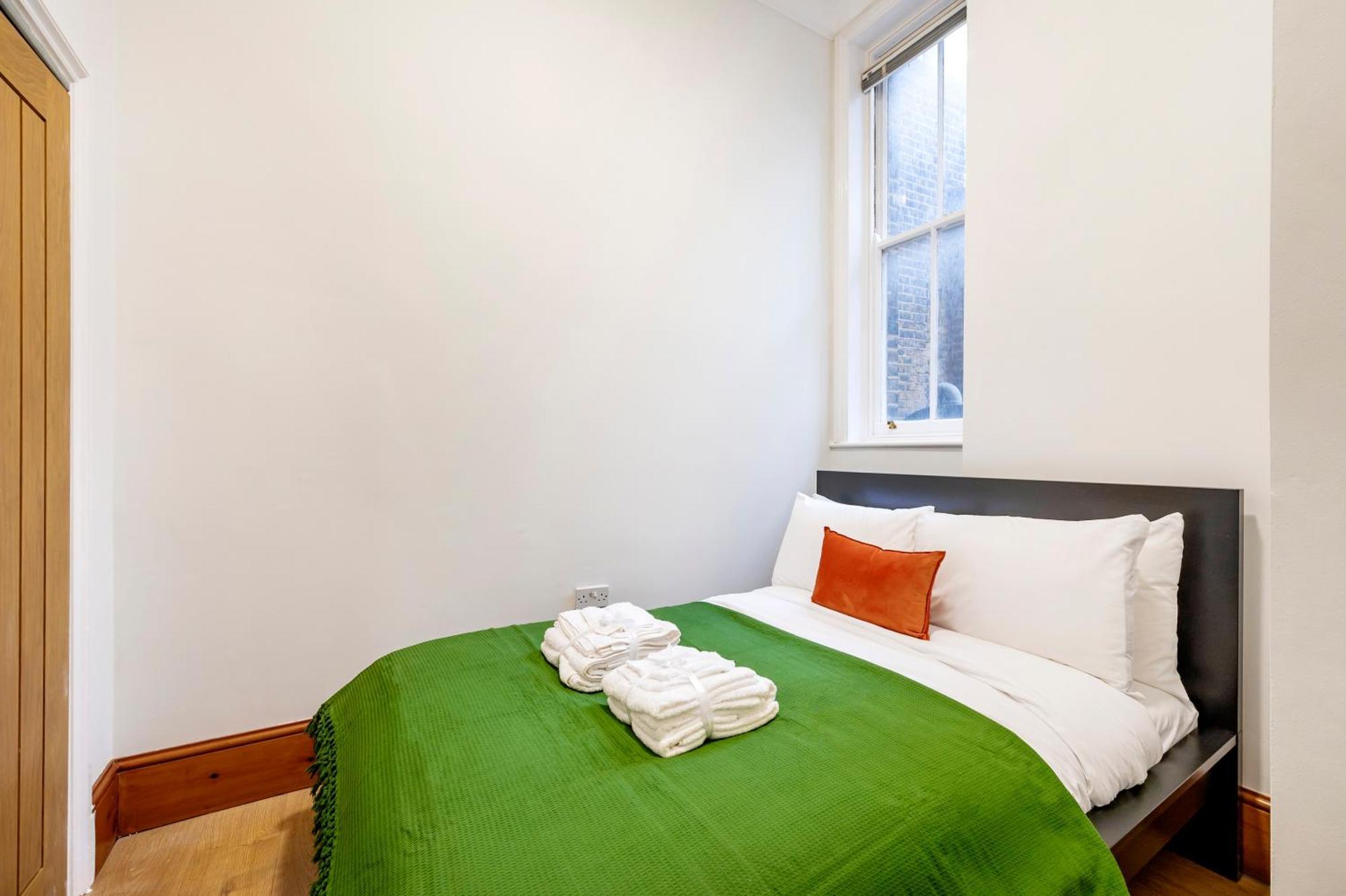 2 Bedroom In Center Of Appartement *