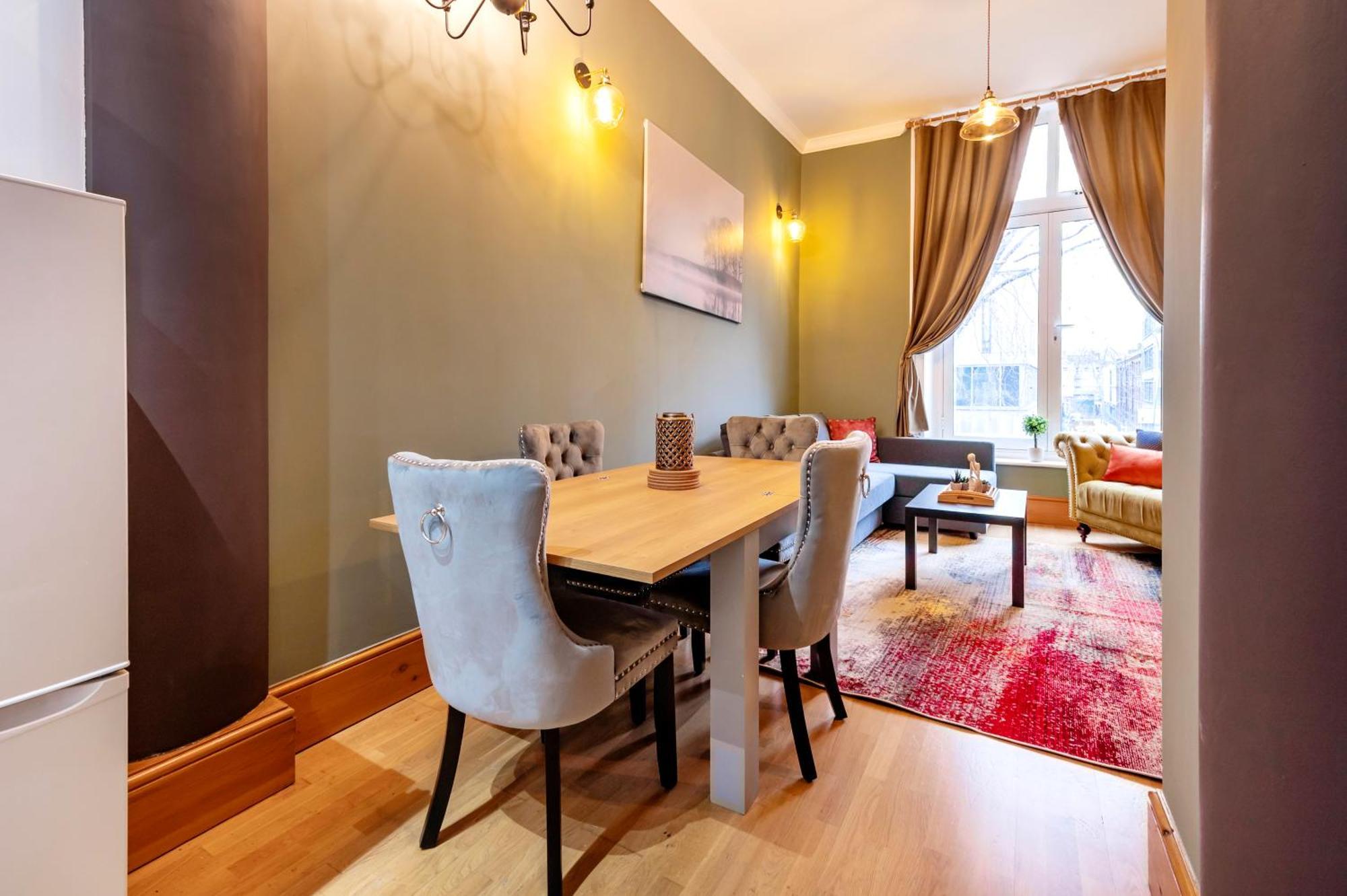 2 Bedroom In Center Of Appartement *